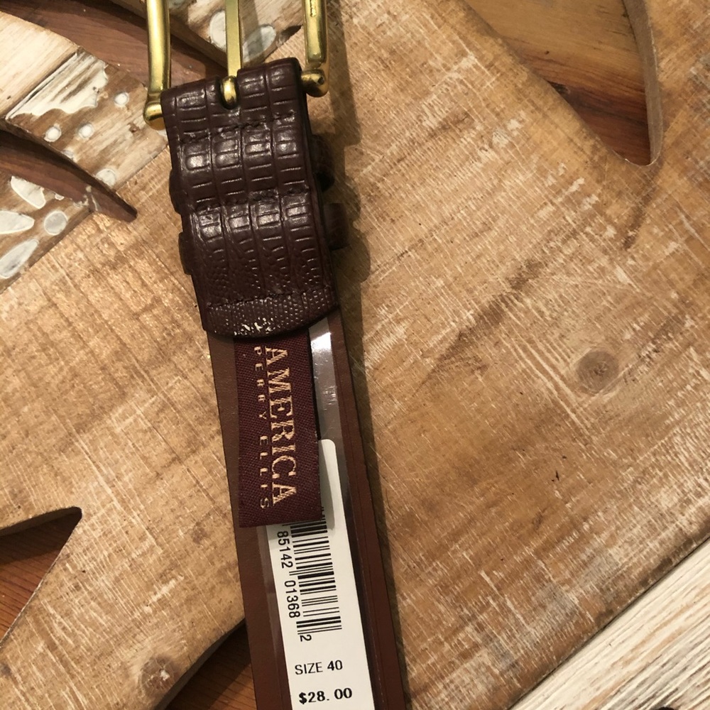 NWT Men’s 40 belt